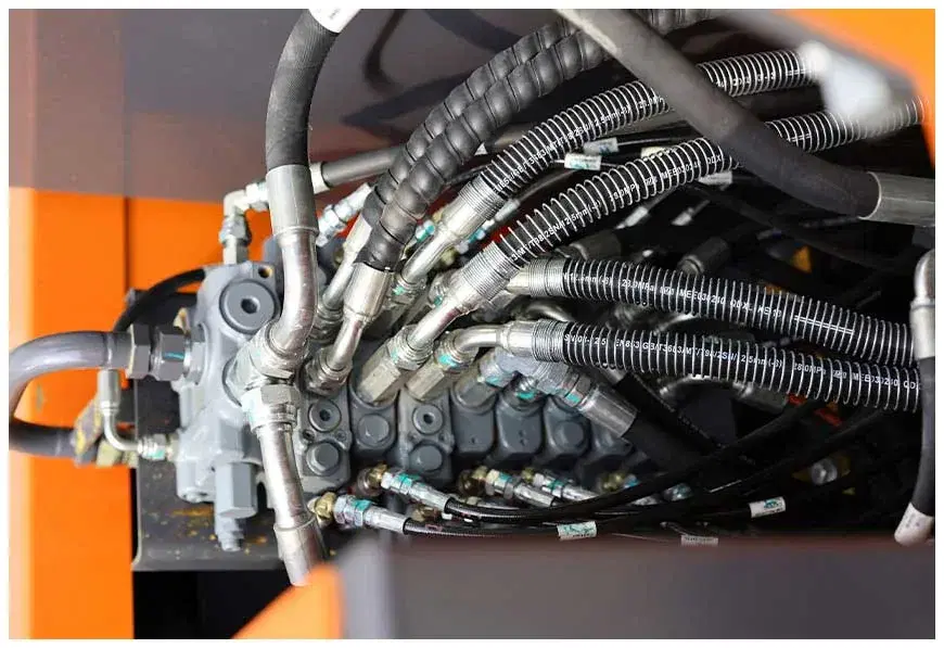 Central swing motor
